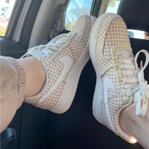 Nike air forces beige and white gingham print. show few to no signs in wear. - Picture 2 of 2